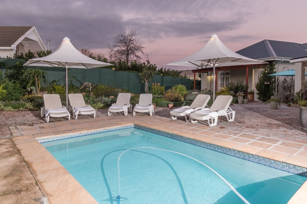 Waterstone Lodge 25/50