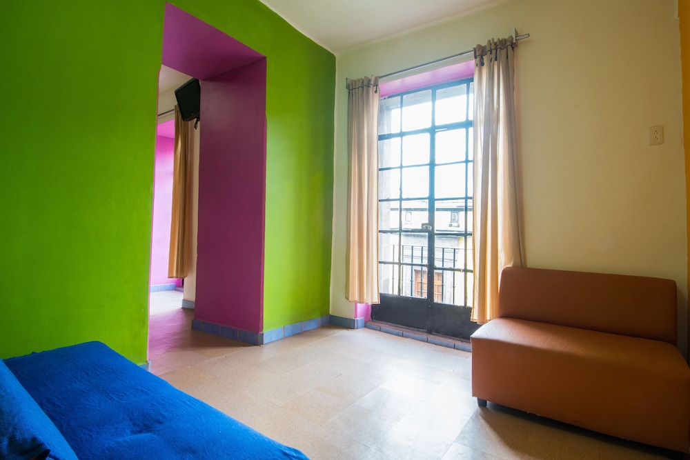 Amigo Suites Hotel 34/43
