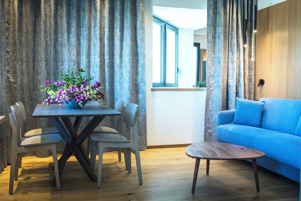 Hotel Le Pelican 35/60