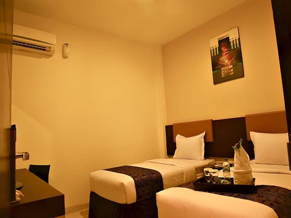 Superior, Twin Beds