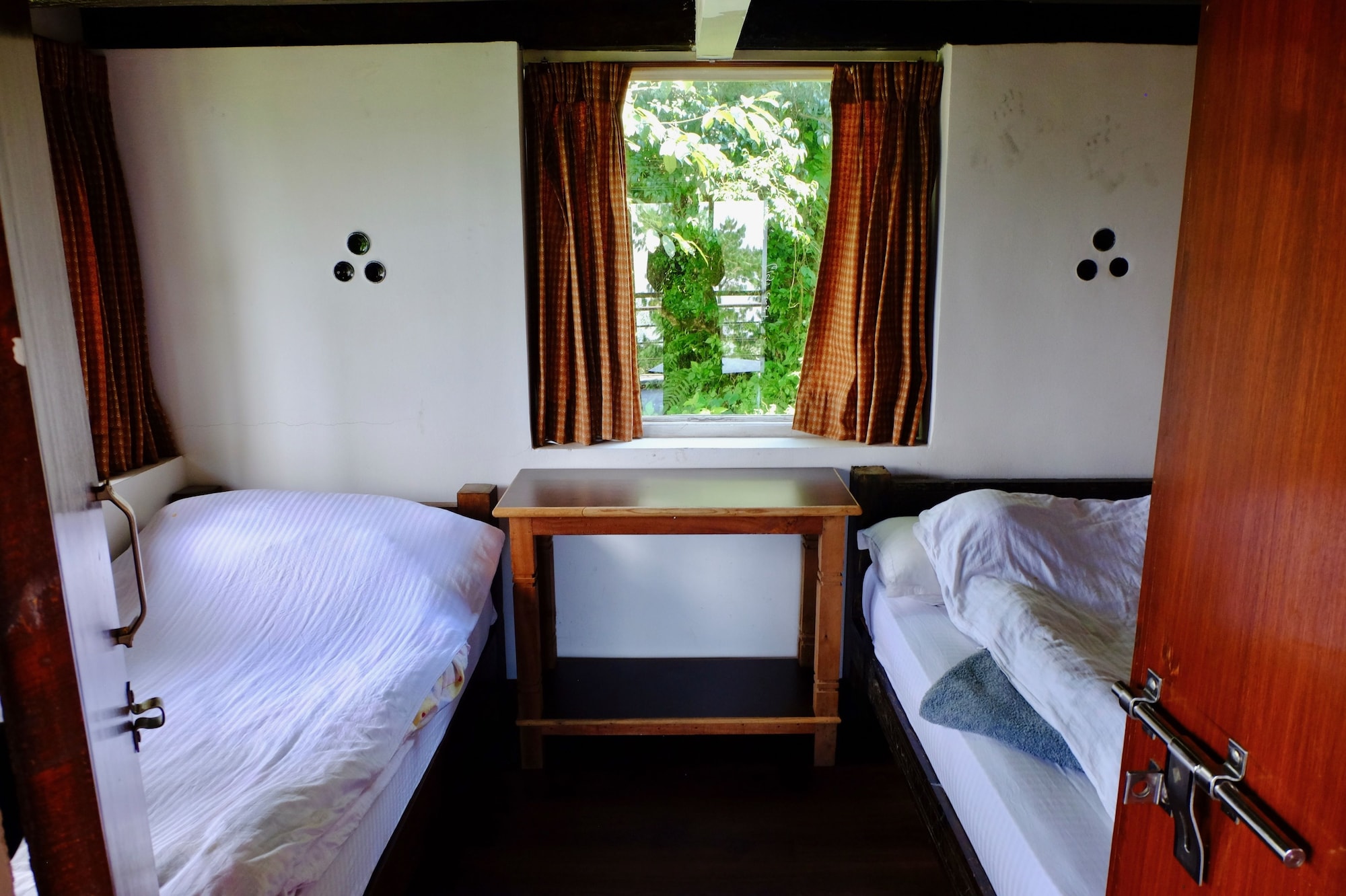SUITE, MOUNTAIN VIEW, BALCONY