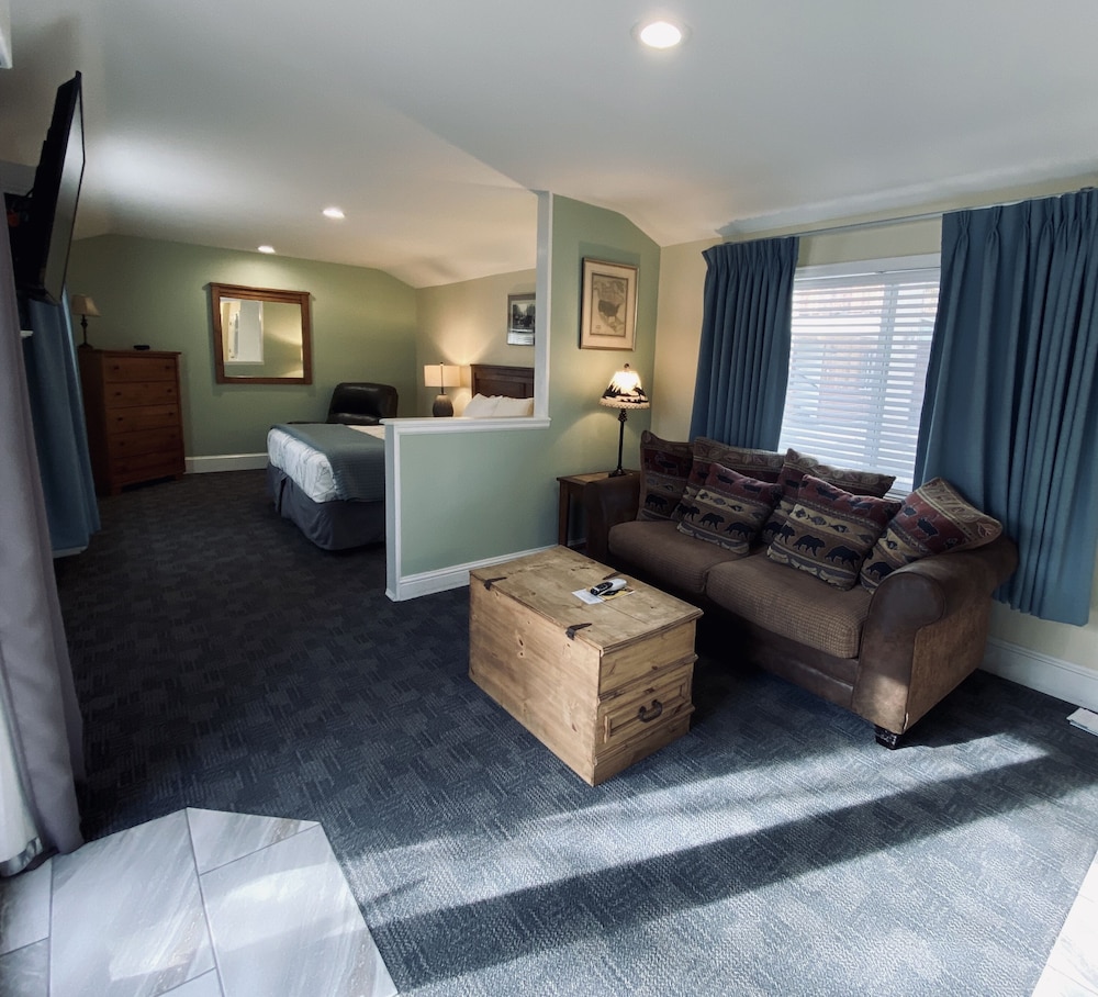 Salida Inn & Monarch Suites 66/78