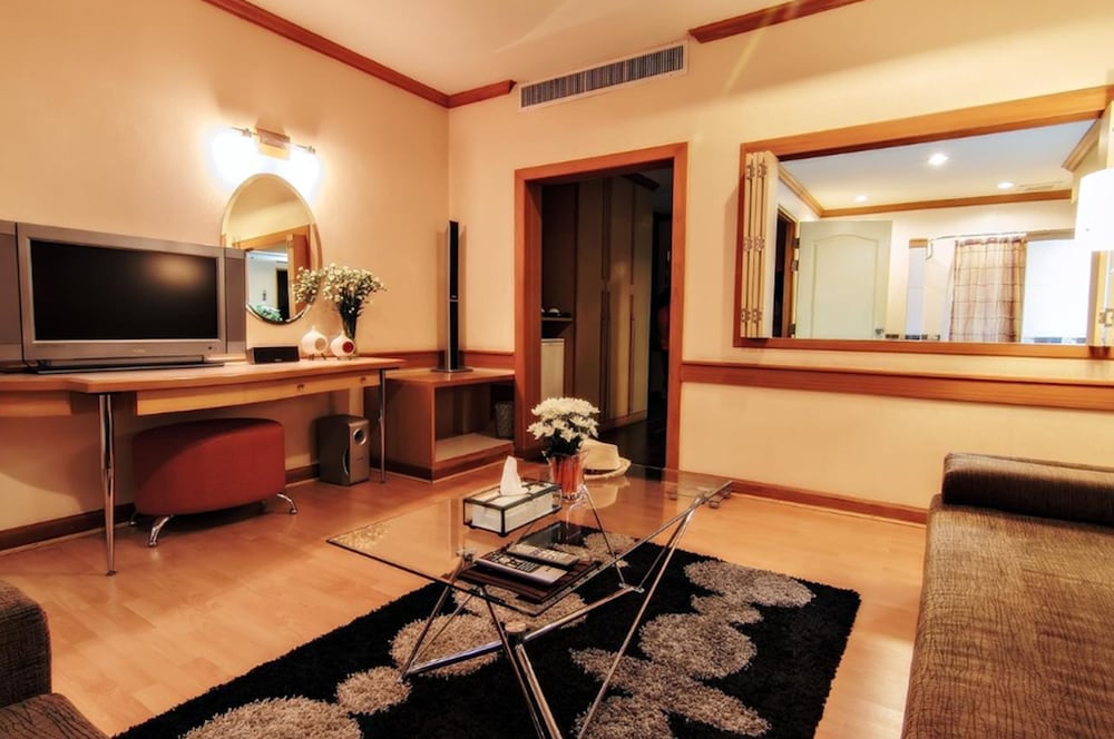 BOSSOTEL INN 27/34
