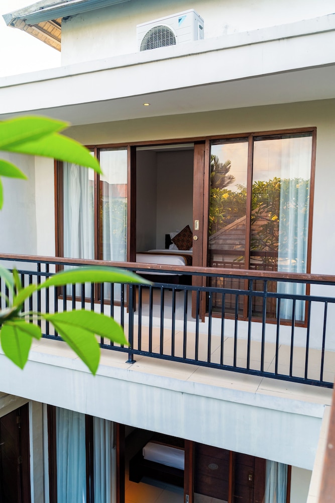 The Light Exclusive Villas Spa 63/72
