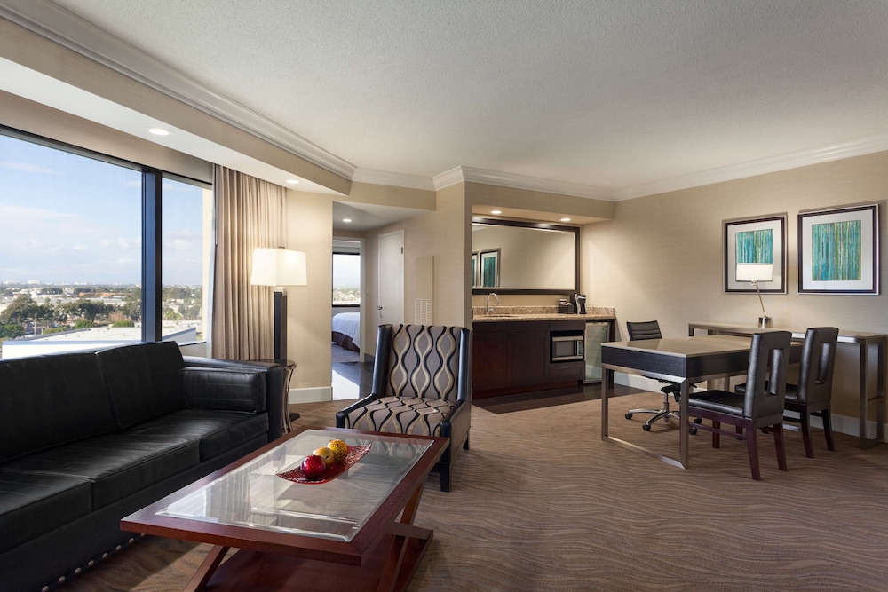 Embassy Suites by Hilton Irvine Orange County Airport 52/81