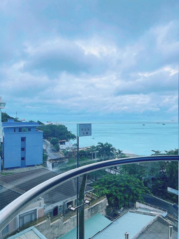 Oyster Bay Hotel Vung Tau 41/48