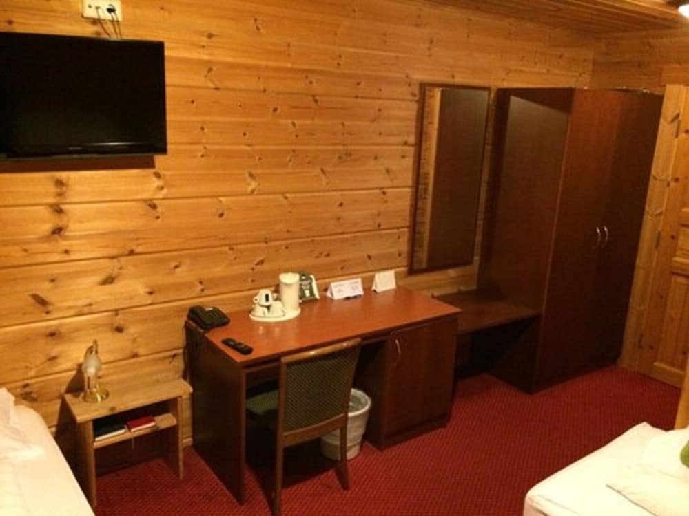 Hotel Framtid 32/40