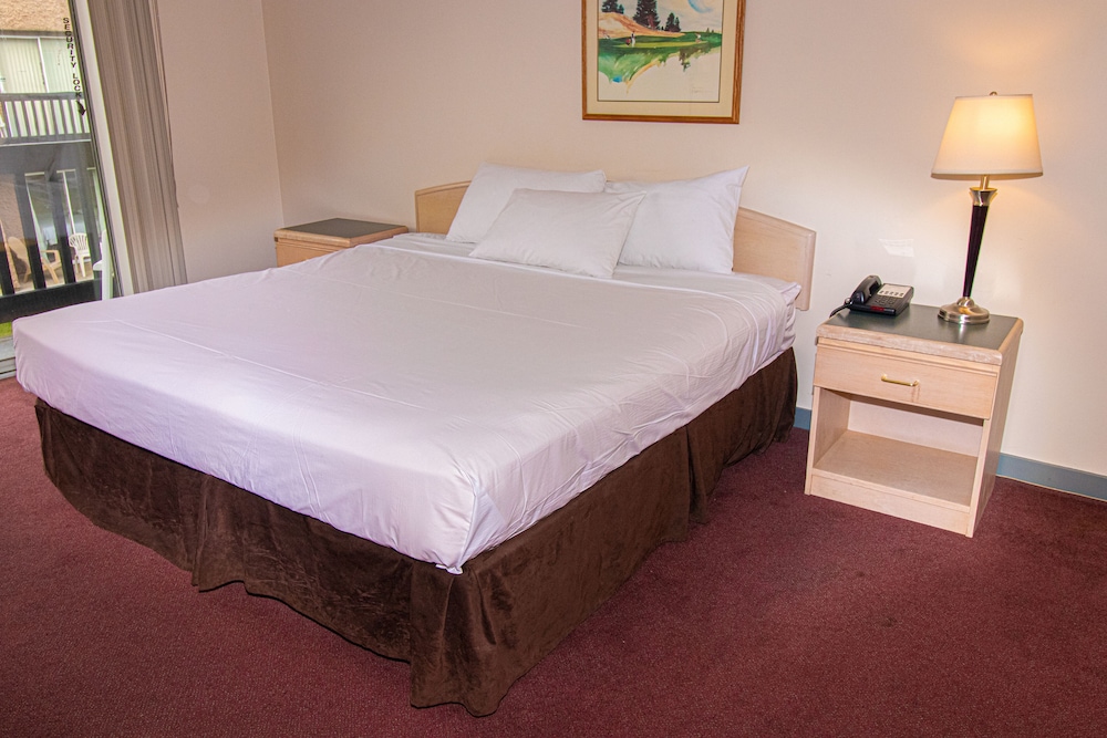 Divya Sutra Plaza & Conference Centre Vernon, BC 20/74