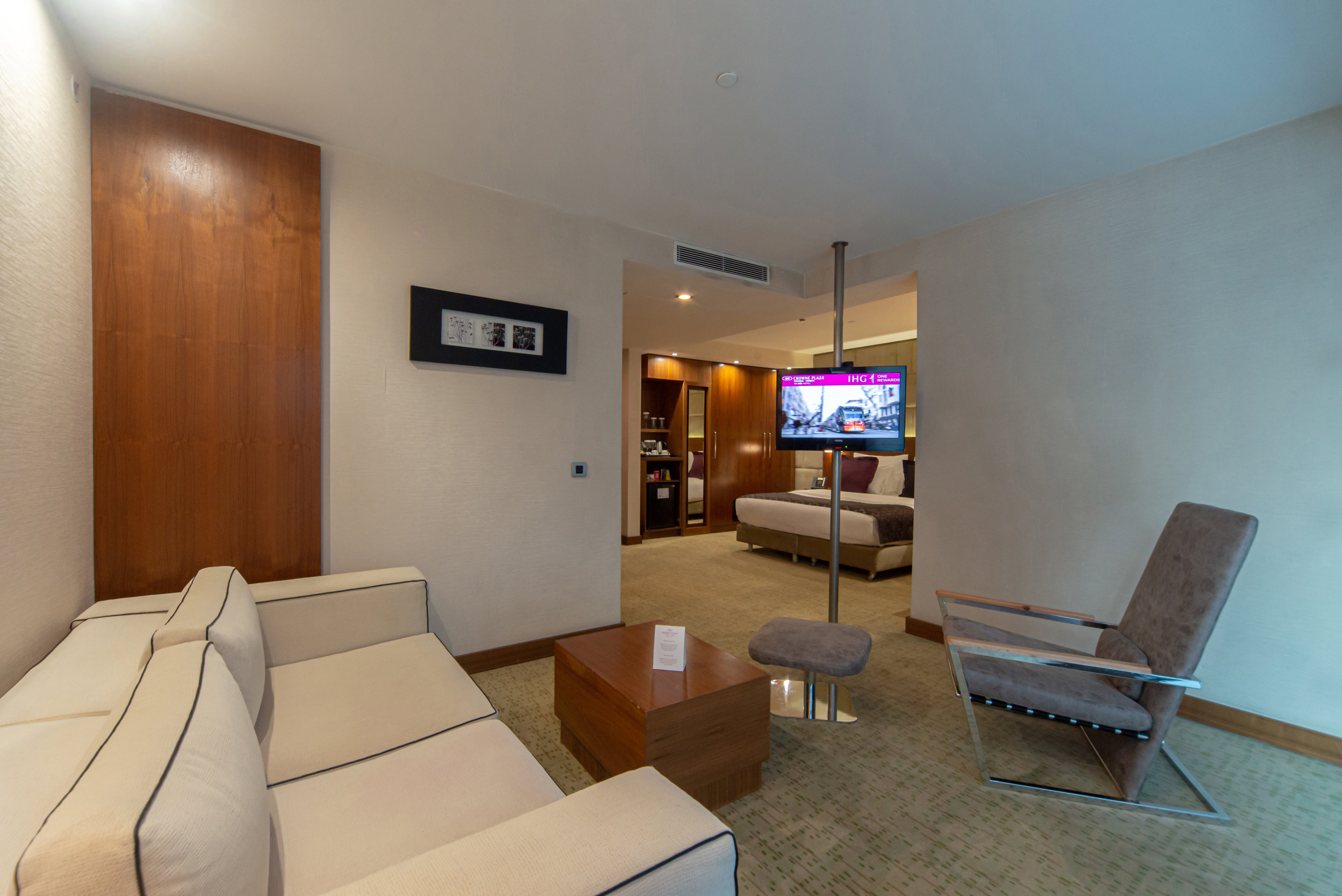 Crowne Plaza Istanbul Harbiye Hotel 31/50