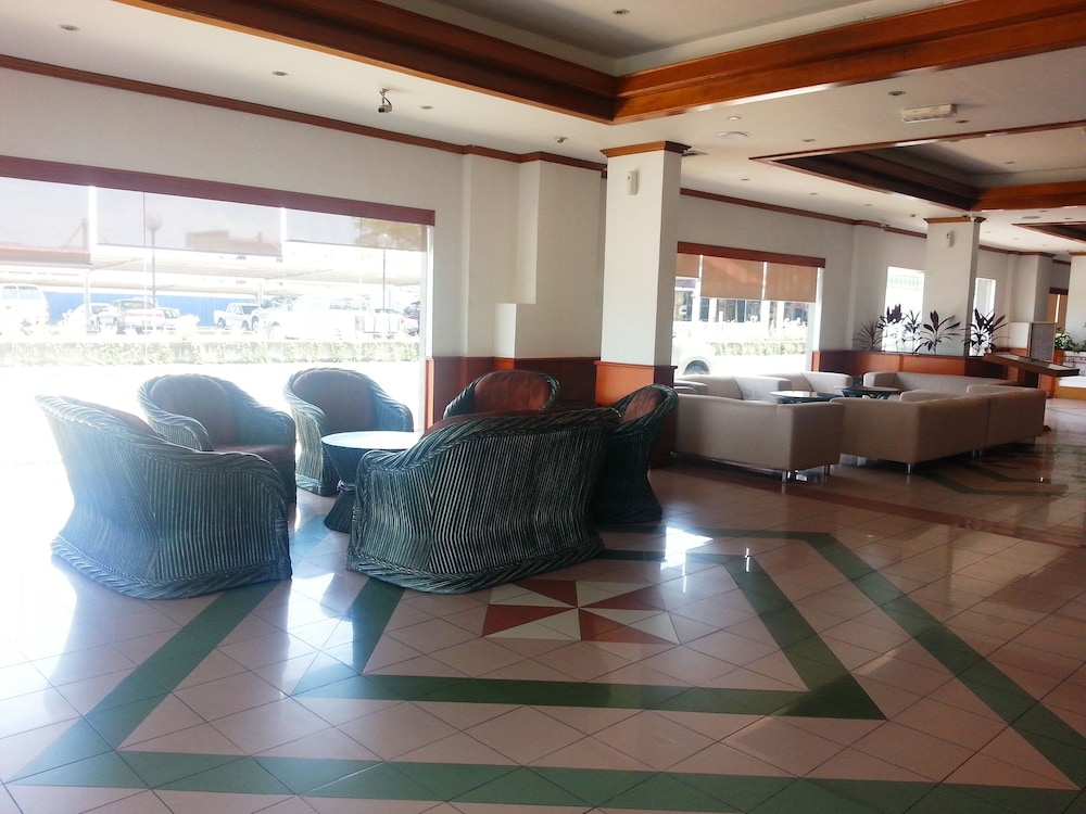 Sanbay Hotel 34/46