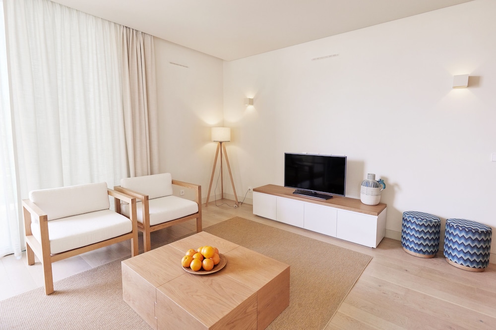White Shell Beach Villas 25/50