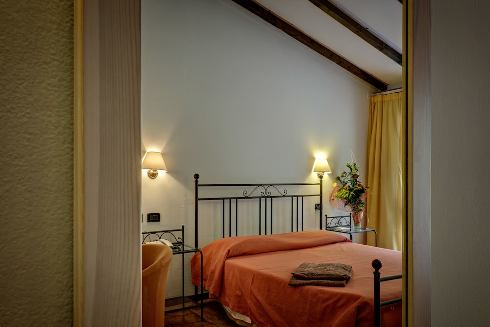 Leonardo Da Vinci Hotel 42/73