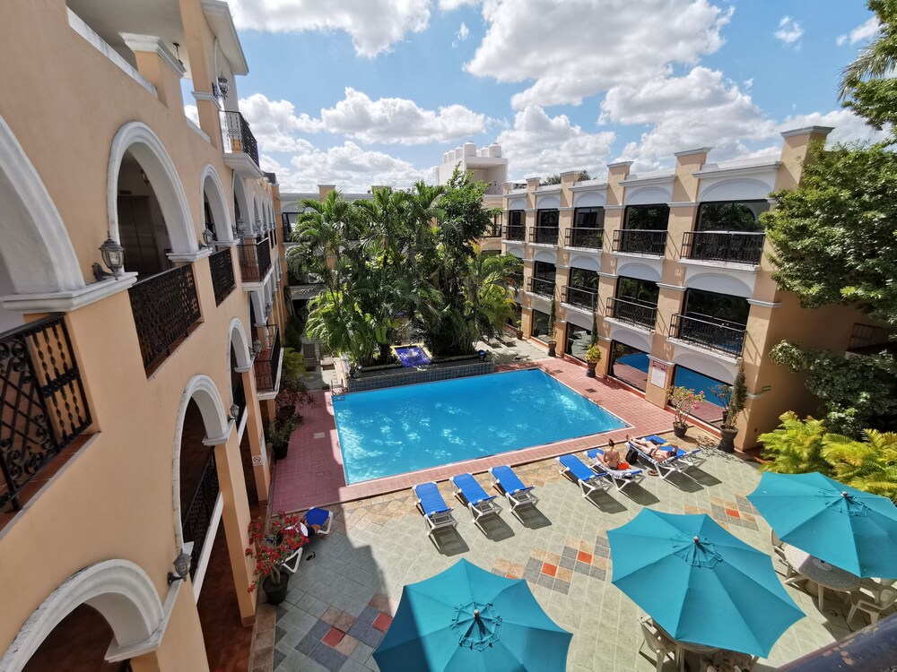 Doralba Inn Merida Ex Dolores Alba Merida 61/67