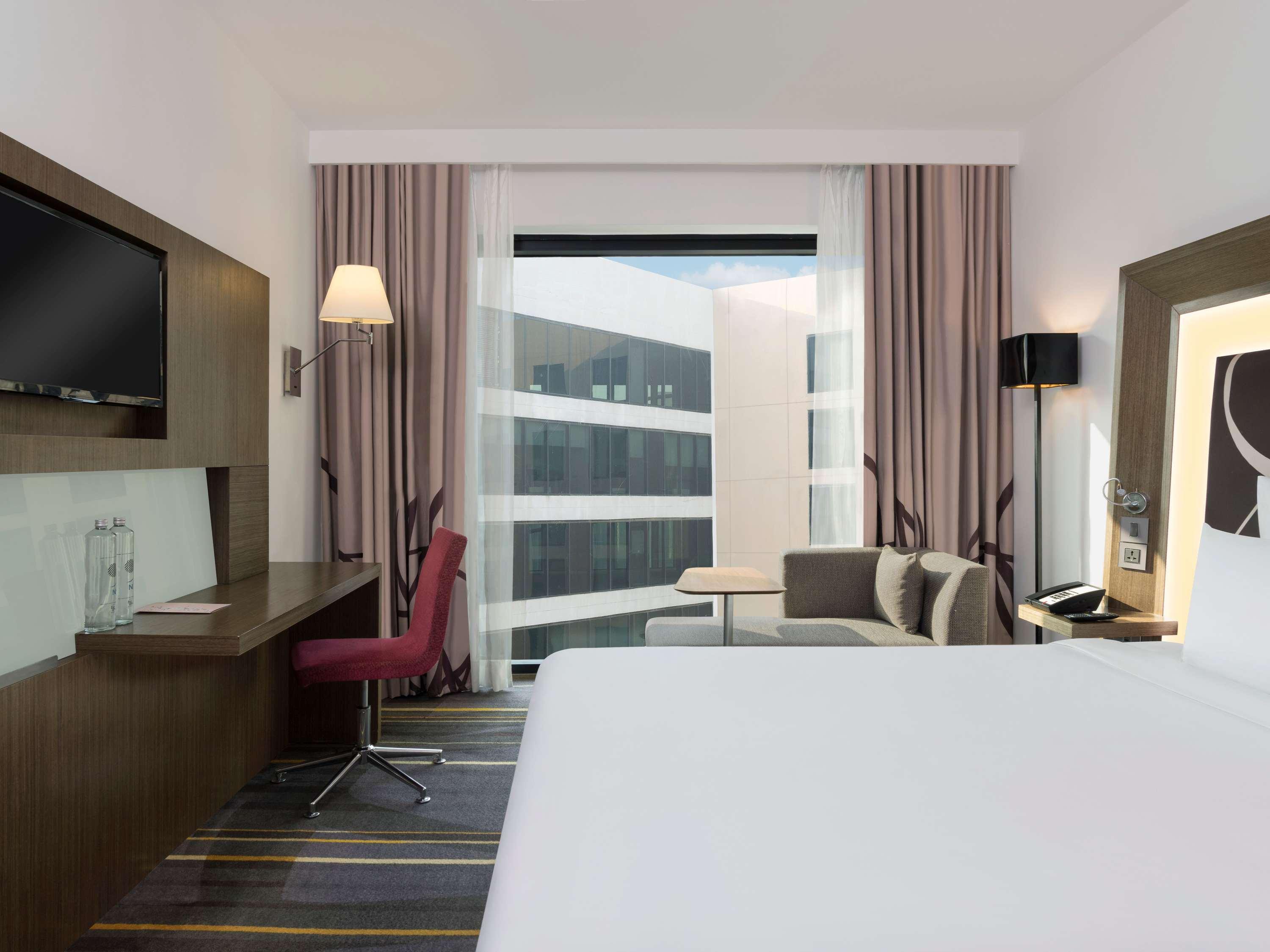 Superior, King Bed, Novotel New Delhi Aerocity 2/7
