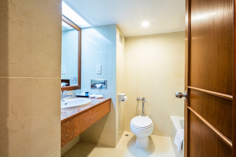 Cholchan Pattaya Beach Resort 34/74