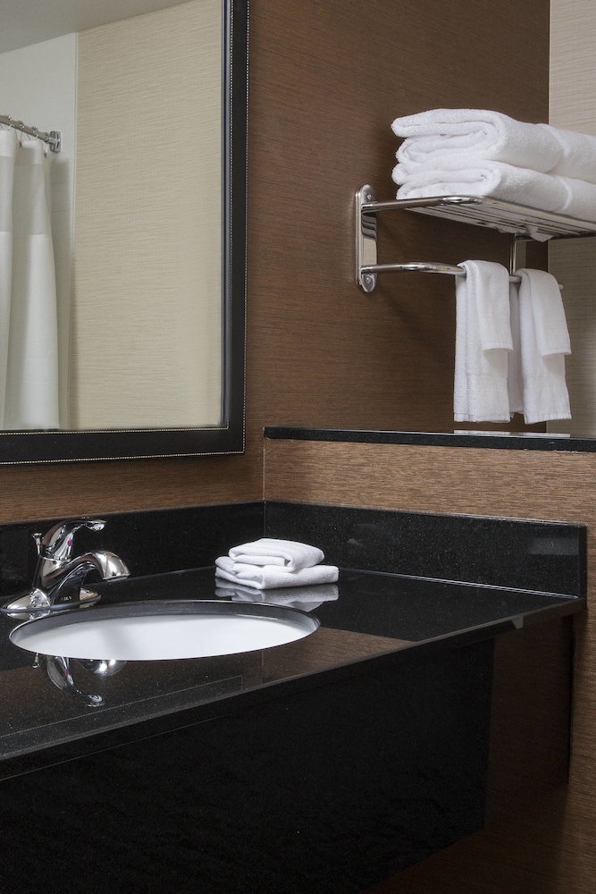 Fairfield Inn & Suites Sioux Falls Airport 49/49