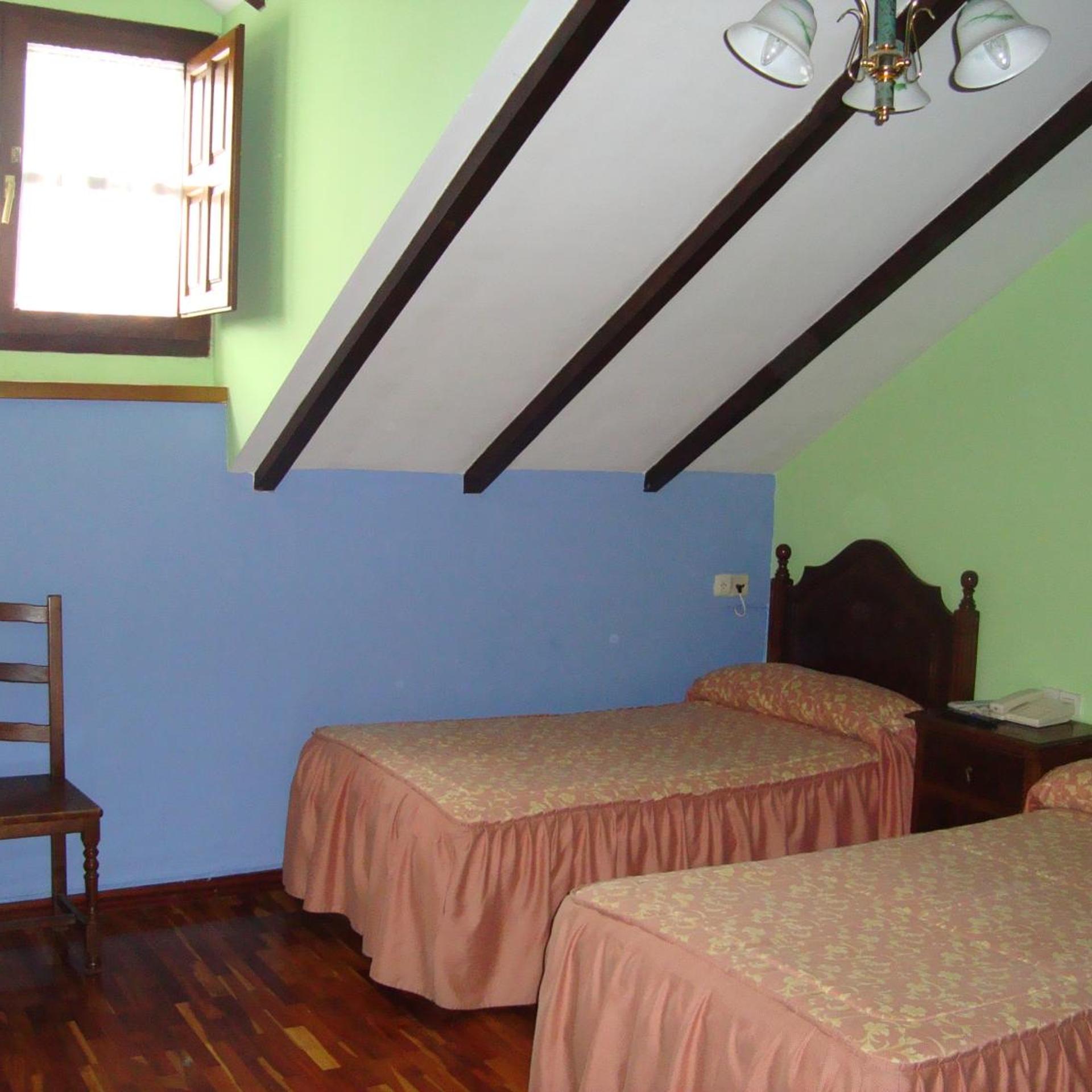 HOSTERIA PENA SAGRA 8/25