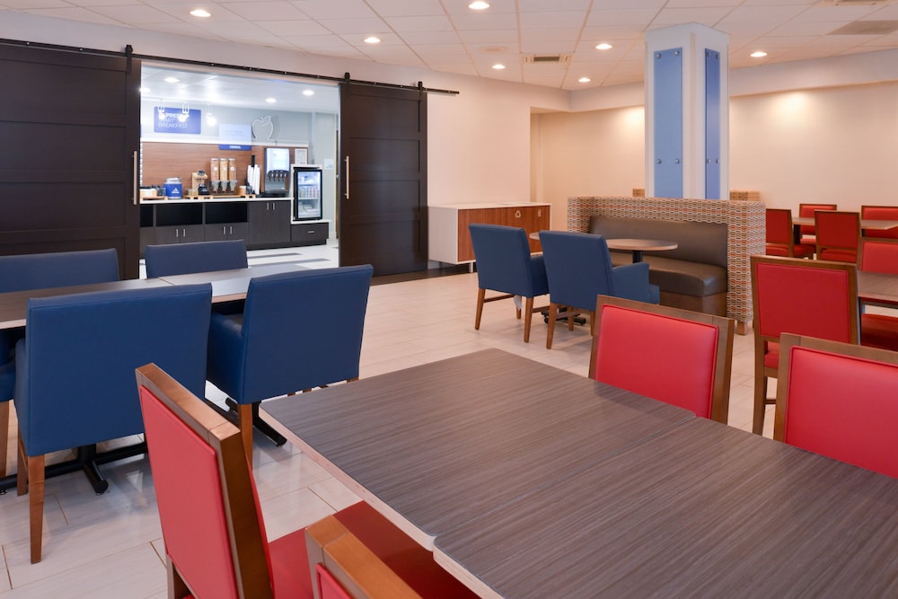 Holiday Inn Express Towson Baltimore North 45/63