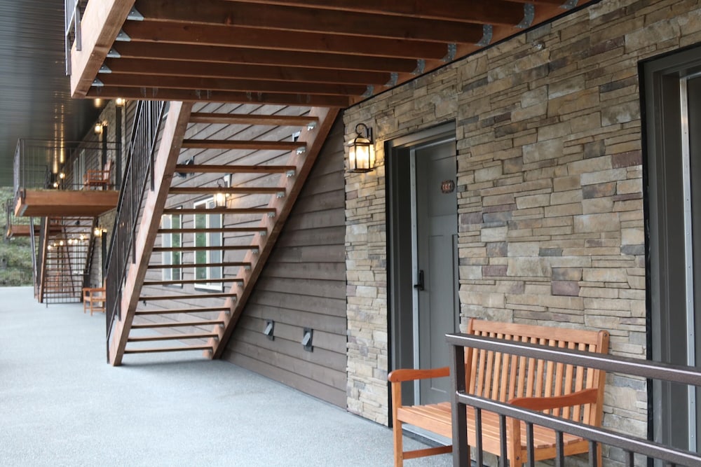 Spruce Lodge 28/49