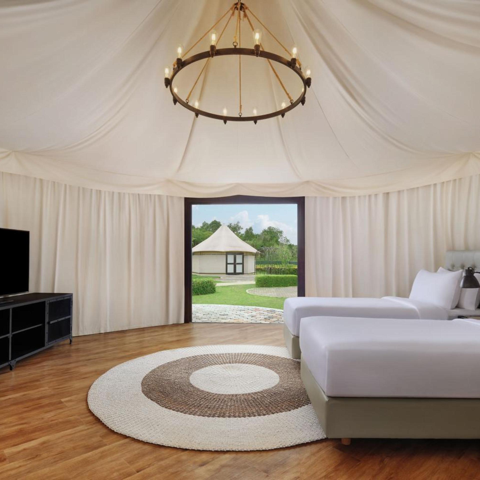 Guest Room, Tent, Twin Beds, Garden View, Sofa