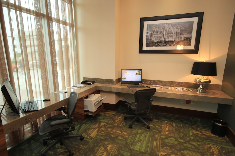 Hampton Inn By Hilton Leon Guanajuato 45/47