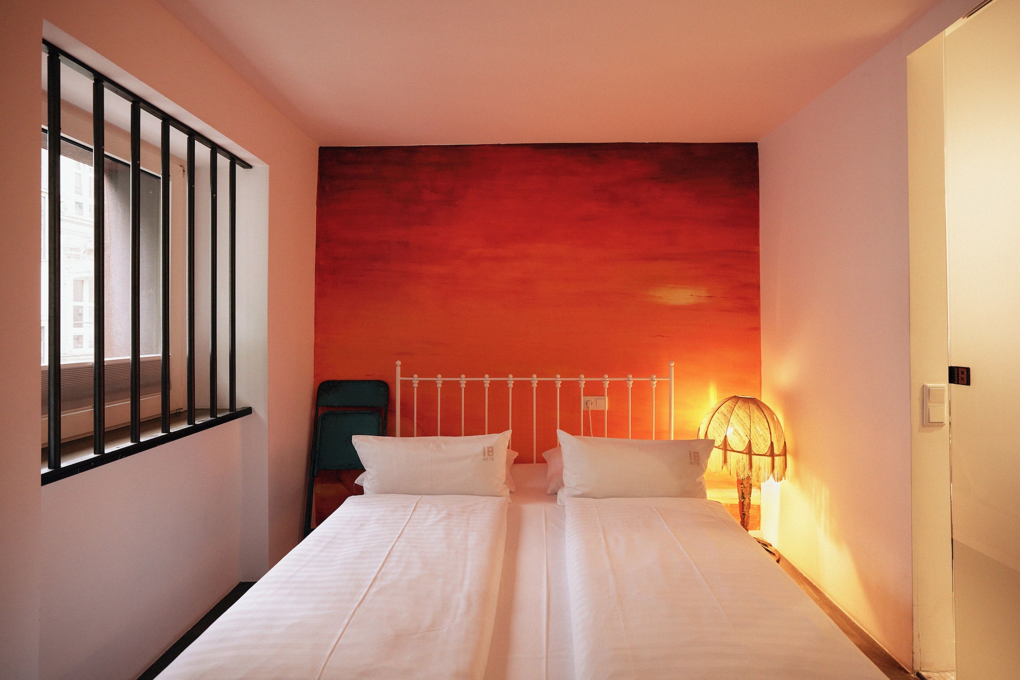 POPULAR, DESIGN, QUEEN BED