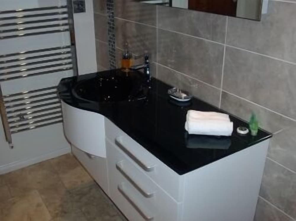 Farnham Hotel 25/25