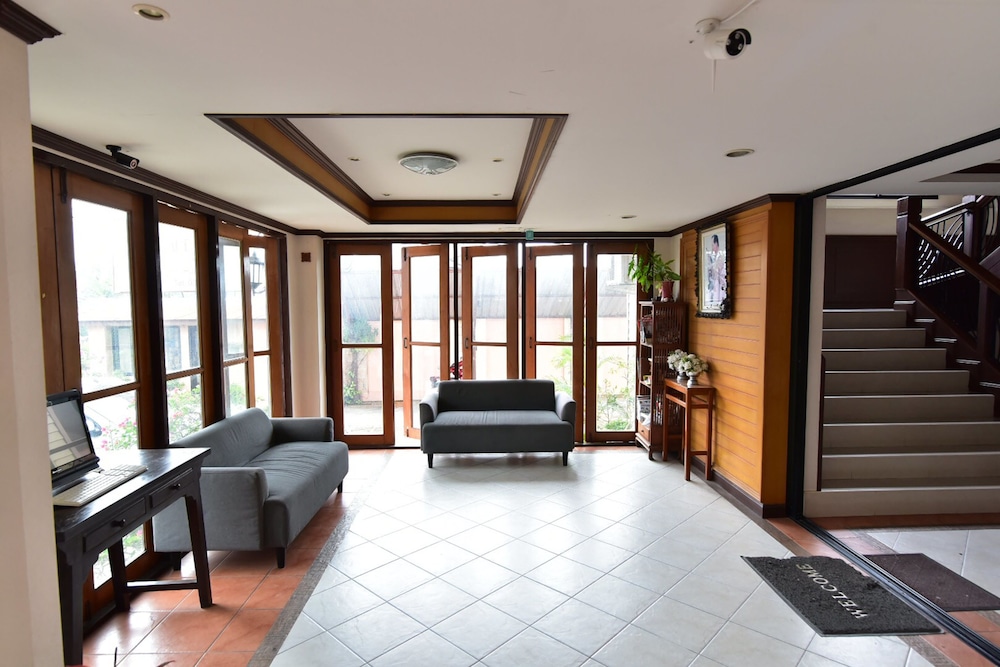 LaOr INN HUA HIN 37/51