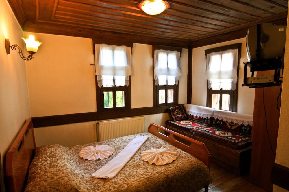 Cakiroglu Konak 22/54