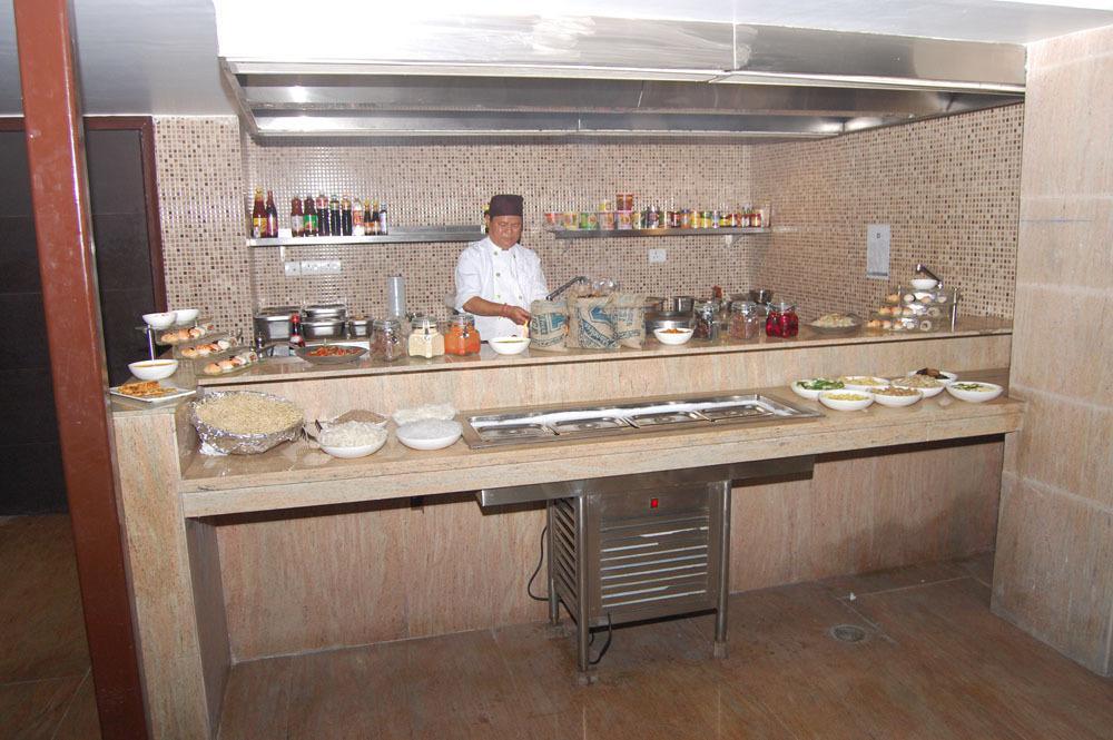 Peppermint Hotel Jaipur 4/36
