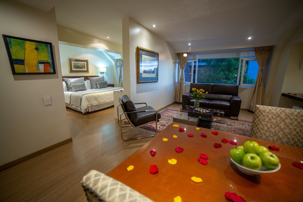 Hotel Porton Bogota 45/81