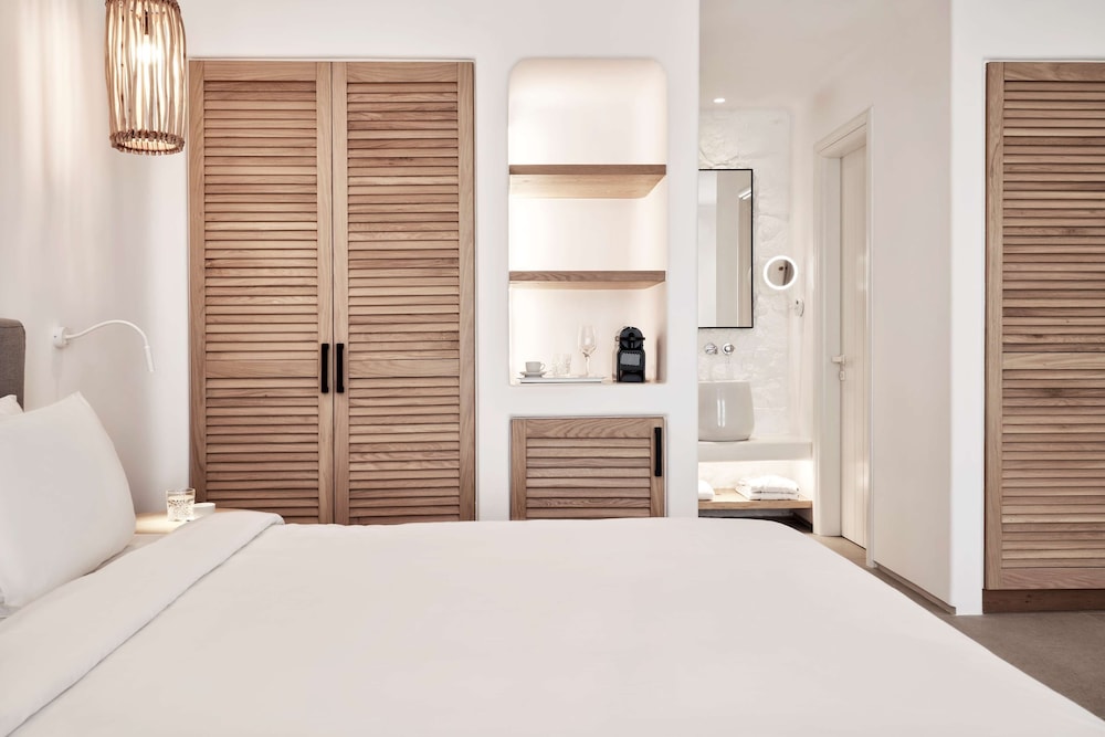 Radisson Blu Euphoria Resort 11/75