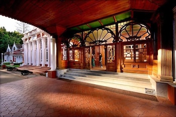 Welcomheritage Ferrnhills Royale Palace 10/40