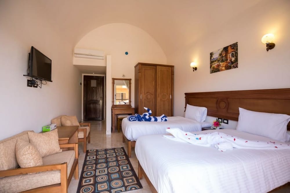 Silver Beach Redsea Resort - Adults Only 8/50