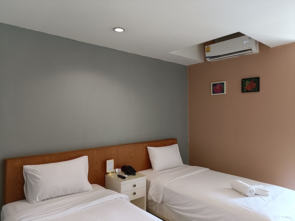 SUPERIOR, TWIN BEDS
