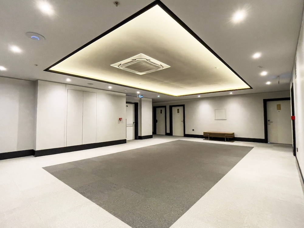 Mellday Hotel 32/39