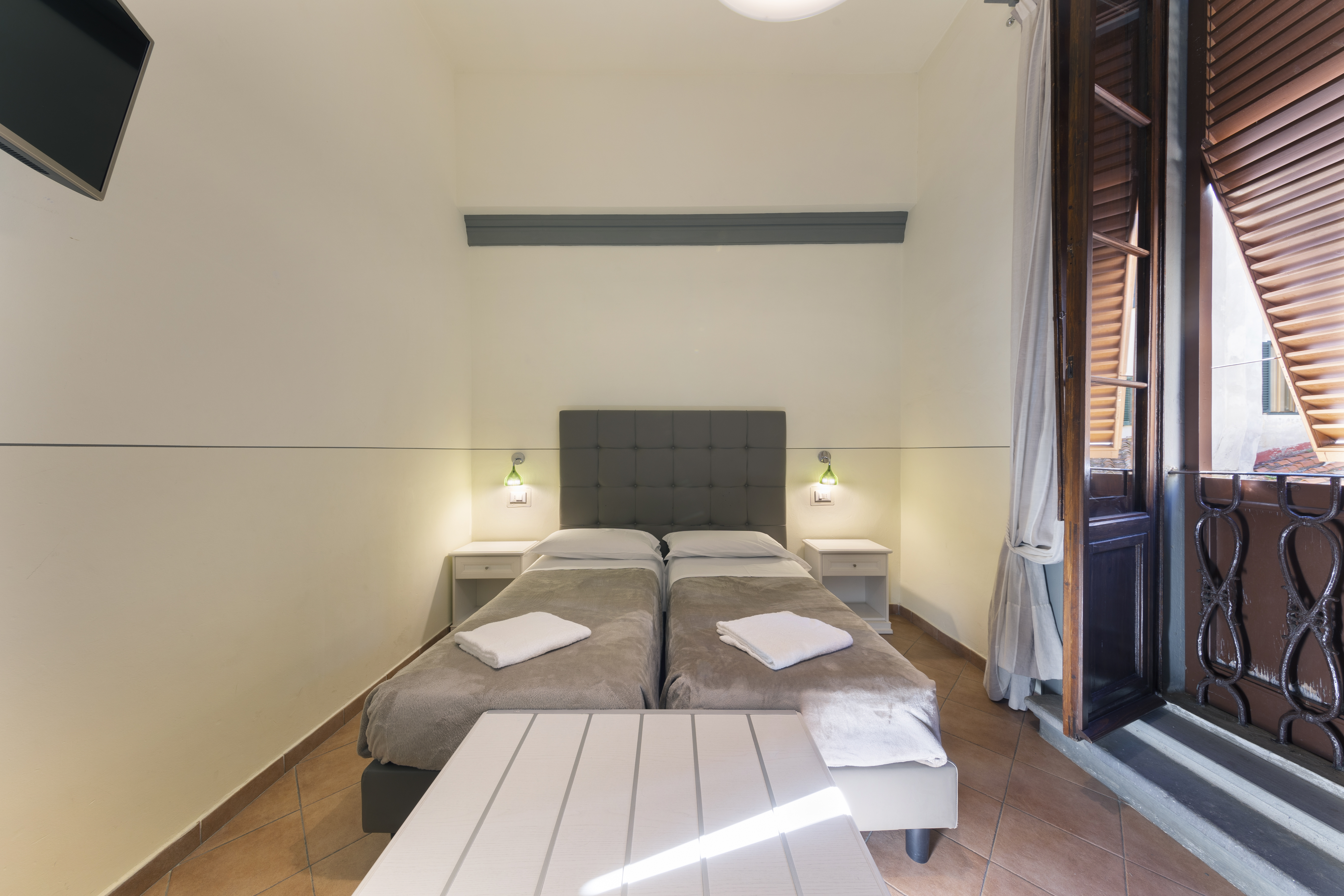 COMFORT, DOUBLE BED