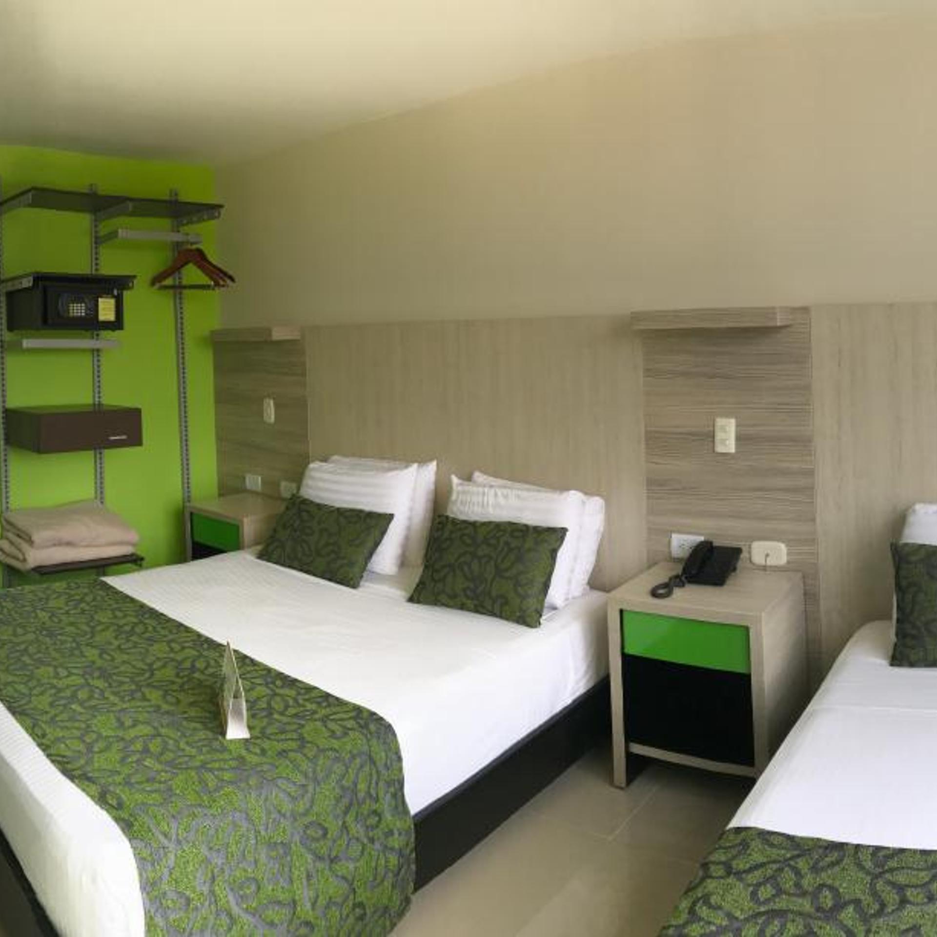 Hotel Genova Prado 37/50