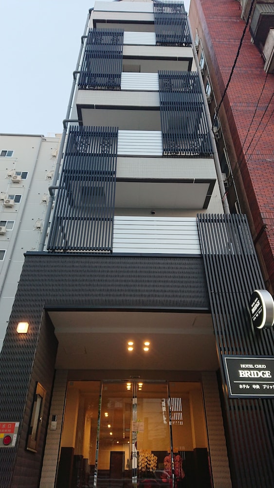 ホテルチョウブリッジ(旧ビジネスホテル新橋) 写真1