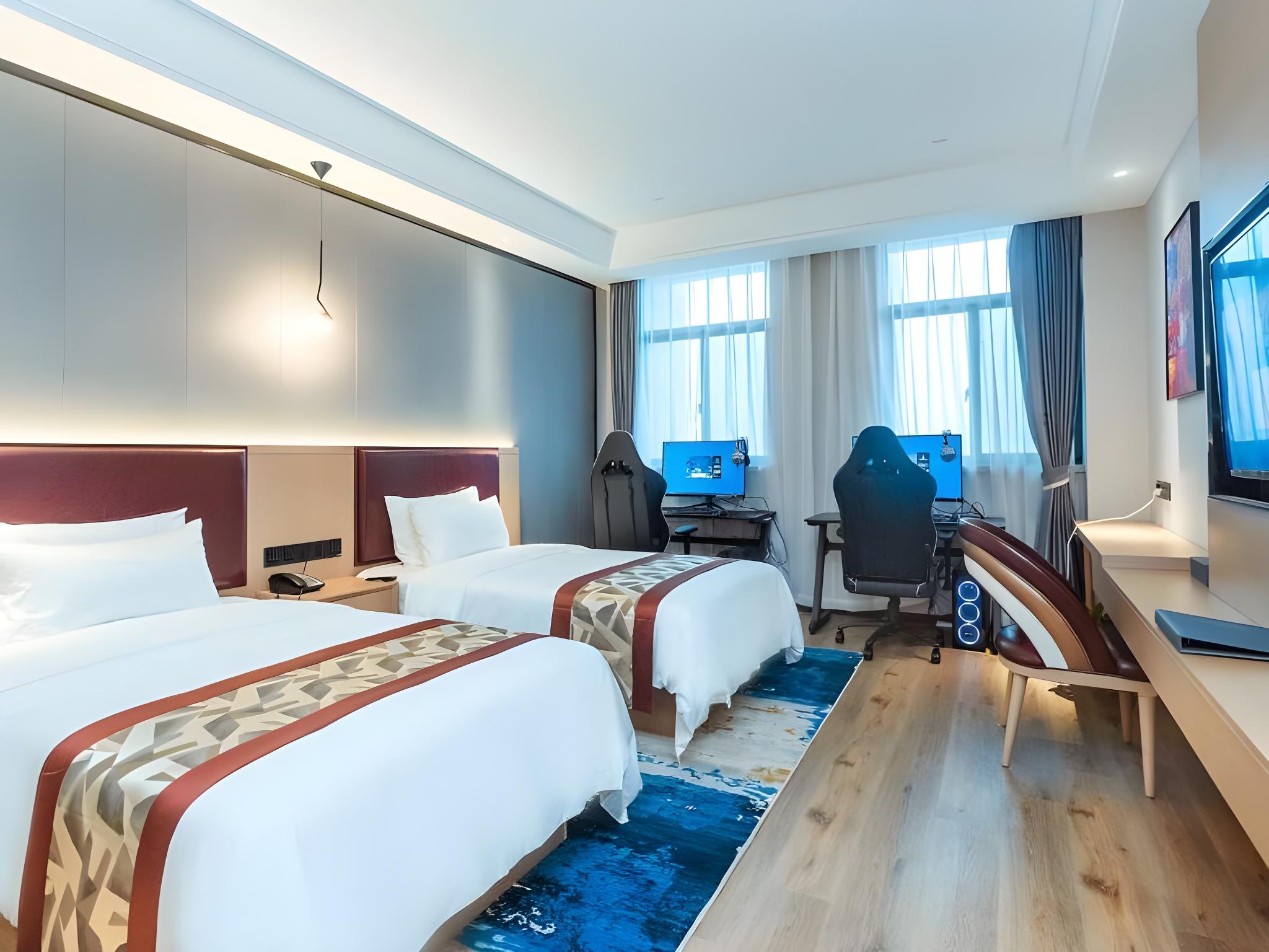 Room, Twin Beds, Electronic Cigarette Only