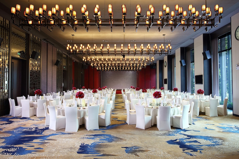 Shenzhen Castle Hotel 62/70