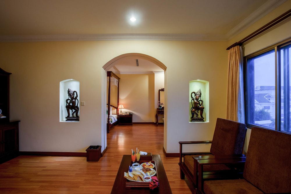 Angkor Holiday Hotel 46/58