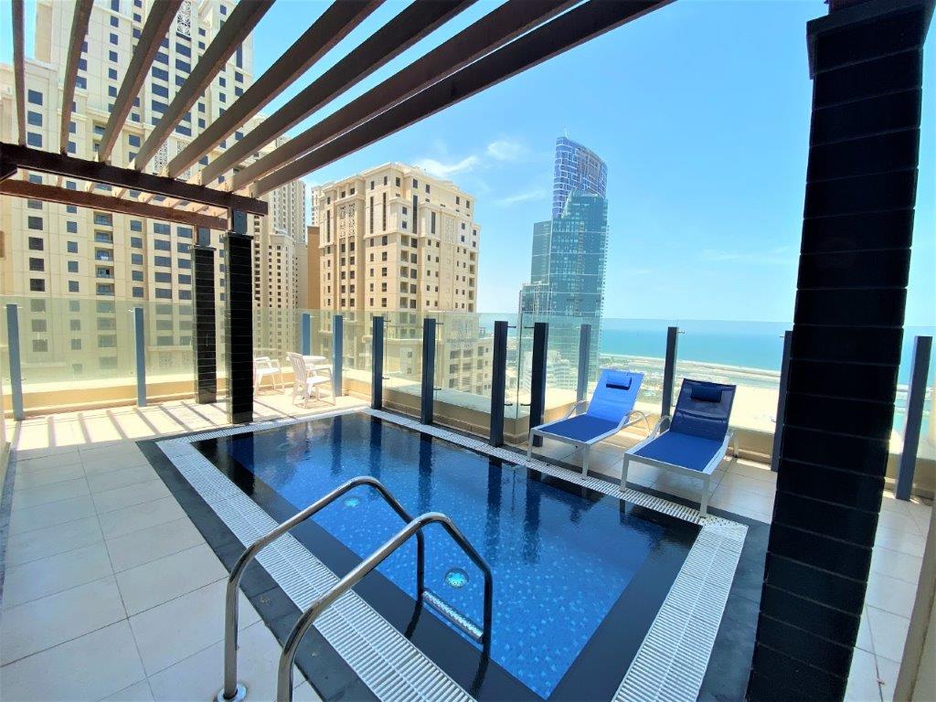 Three Bedroom Apartment with Private Pool