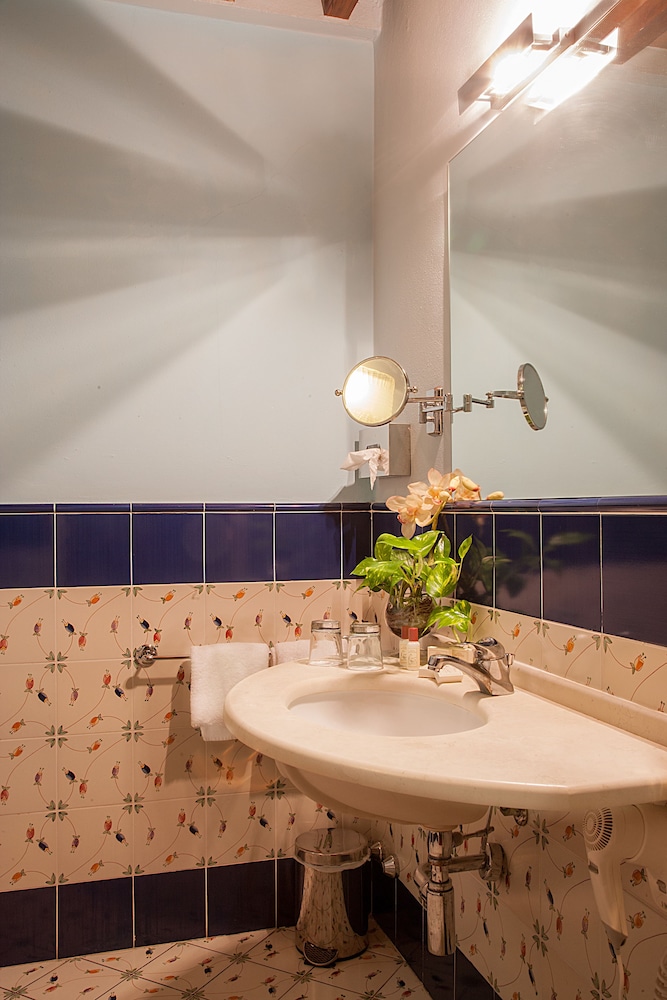 Country Hotel Borgo Santippolito 69/70