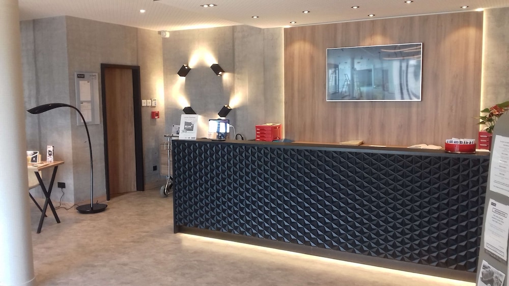 MERCURE Chartres Est 3/65