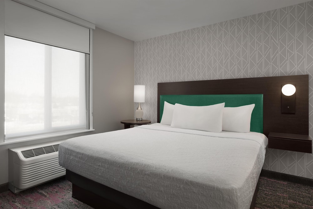 Suite, King Bed