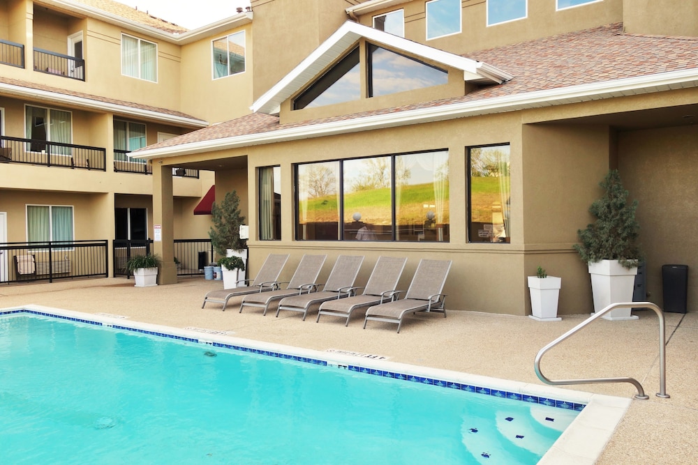 Country Inn & Suites by Radisson, Fort Worth West l-30 NAS JRB 8/45