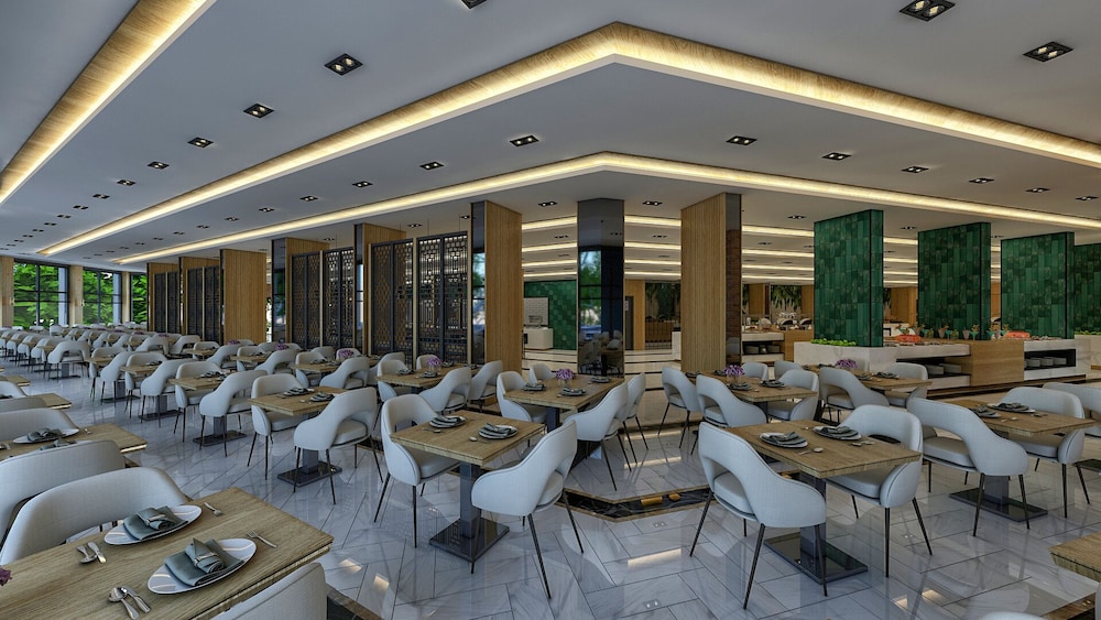Batihan Beach Resort 48/76
