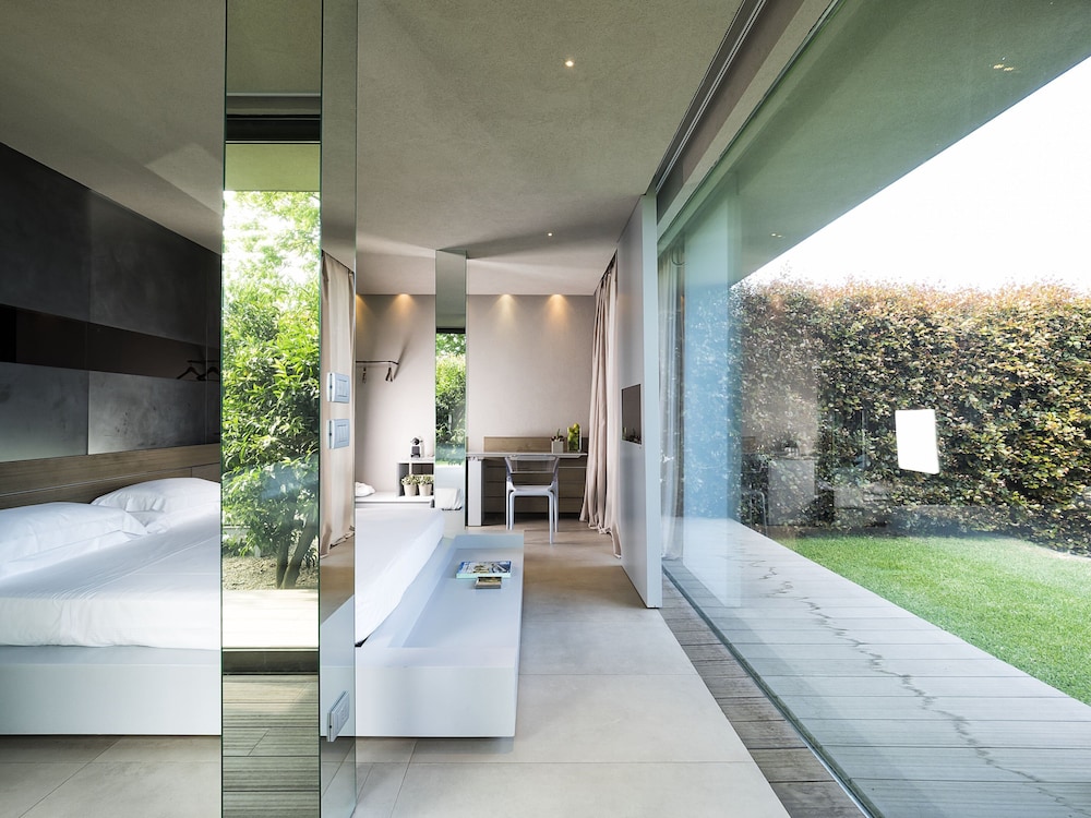 Zash Country Boutique Hotel 25/69