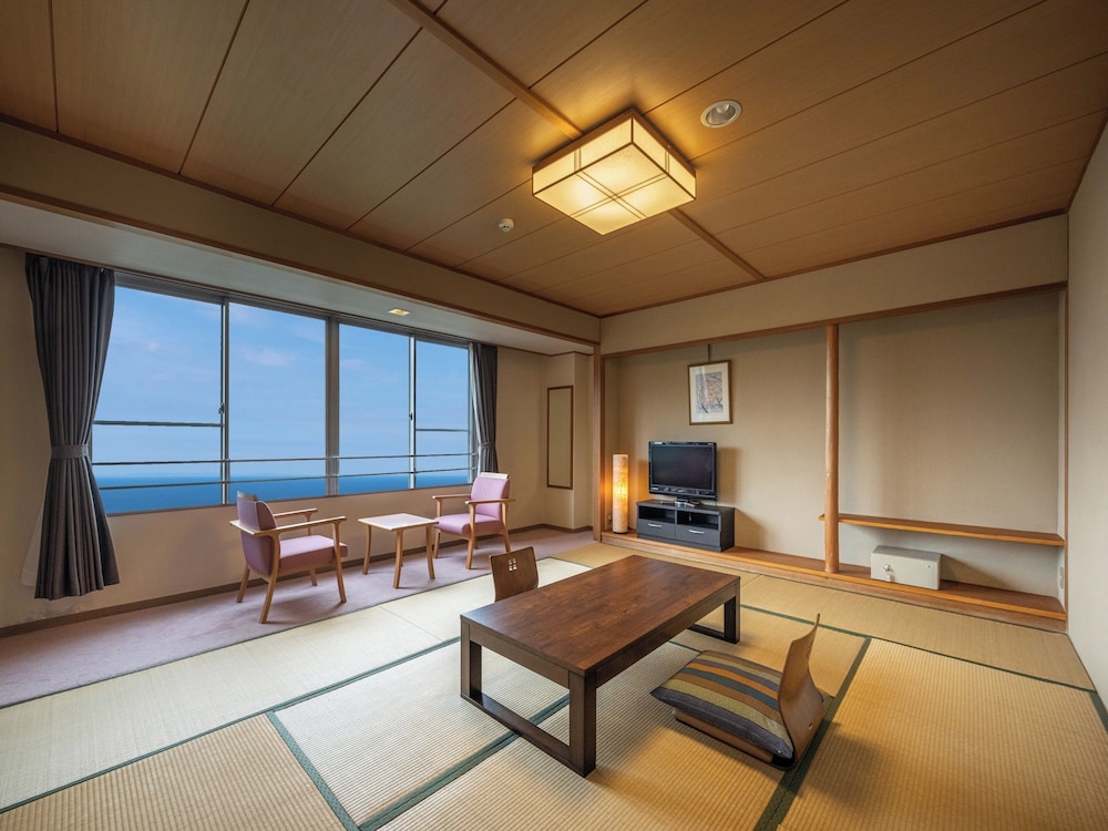 JAPANESE, SUPERIOR, OCEAN VIEW